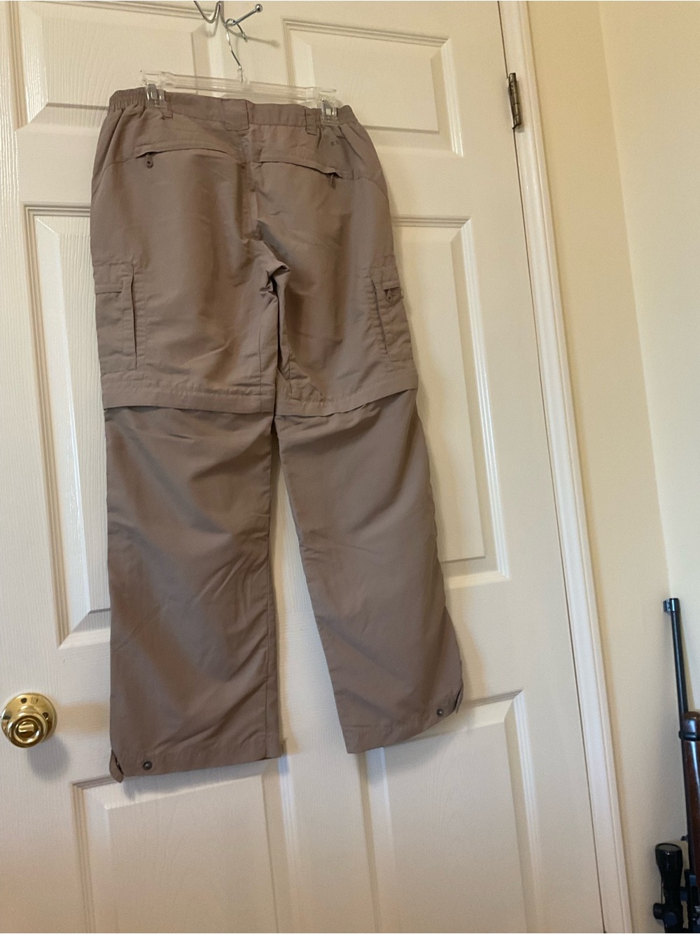 REI Women’s Convertible Cargo Pants - Taupe Brown - Picture 3 of 4